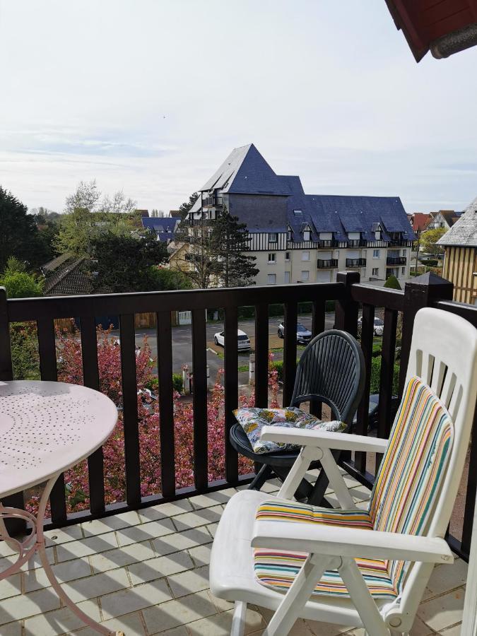 Cabourg Cosy, Appartement Refait A Neuf, 5 Min A Pied De La Mer Buitenkant foto