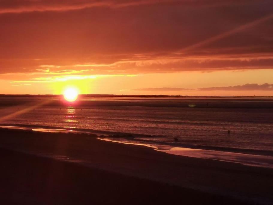 Cabourg Cosy, Appartement Refait A Neuf, 5 Min A Pied De La Mer Buitenkant foto